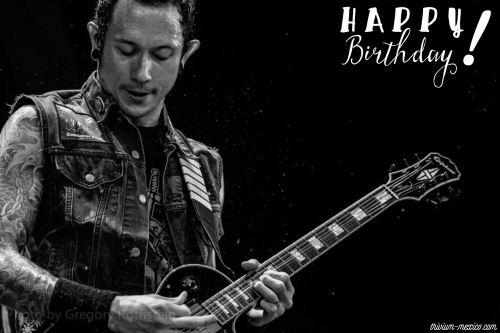 Happy Birthday, Matt Heafy! / &iexcl;Feliz cumplea&ntilde;os, Matt Heafy!