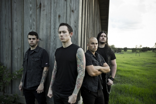 Rese&ntilde;a de &ldquo;Vengeance Falls&rdquo; realizada por Thrash Hits [traducci&oacute;n]