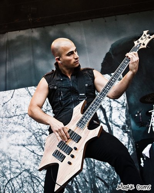 Tutorial de Bajo para &lsquo;In Waves&rsquo;