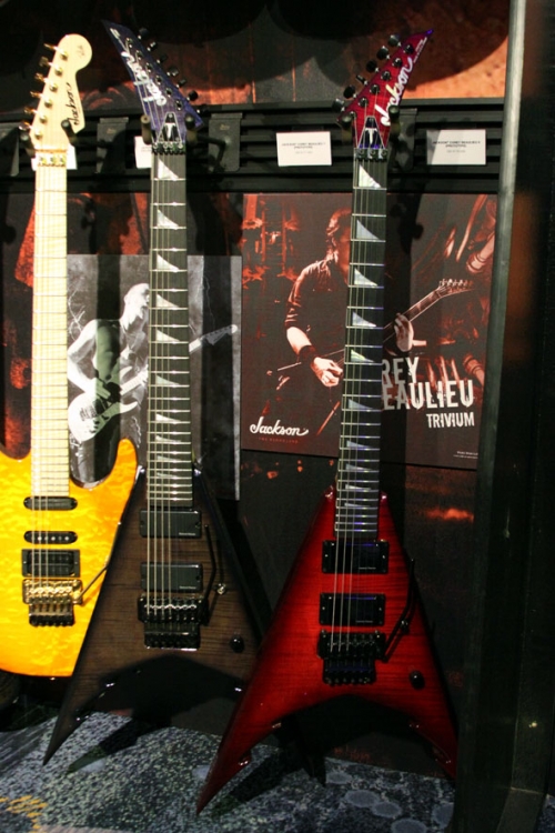 [fotos] Guitarras signature Jackson de Corey Beaulieu
