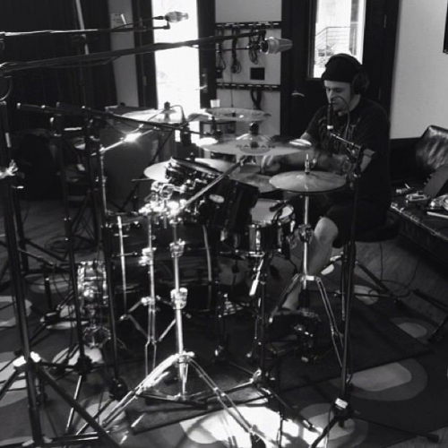 Inicio de grabaciones de partes en bater&iacute;a para el &Aacute;lbum VI