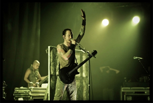 A Dramatic Tour Of Events (USA - 2011)